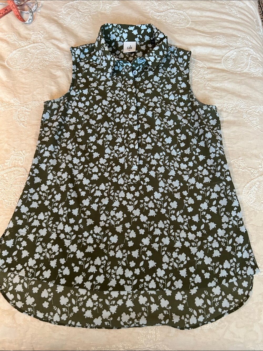 Cabi Keepsake blouse 3614 size XS - Picture 12 of 13